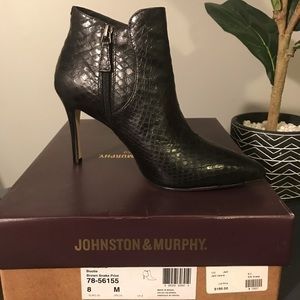 Johnston & Murphy Ankle Boots - Size W8